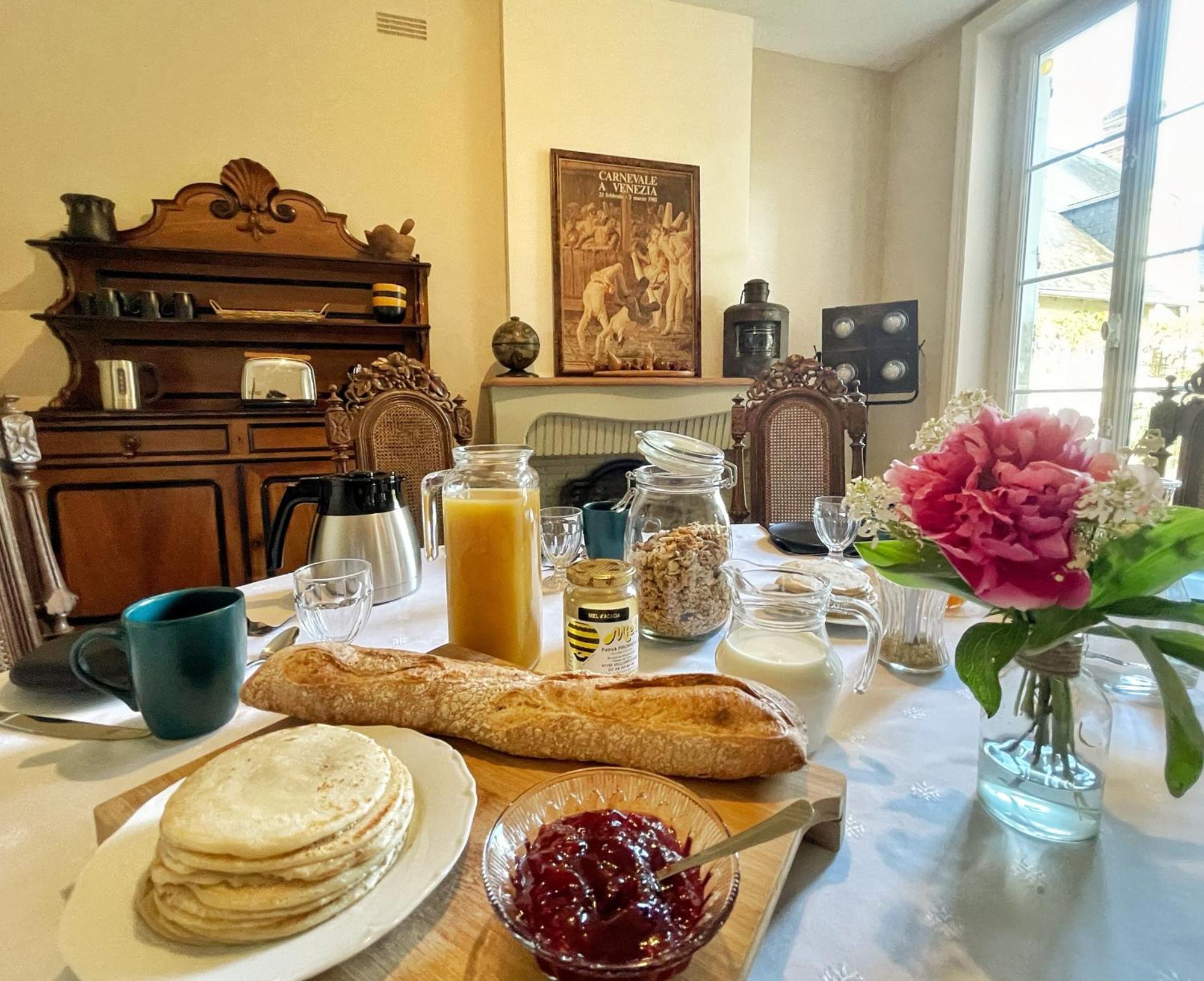 La Maison Voyage Bed And Breakfast Onzain Dış mekan fotoğraf